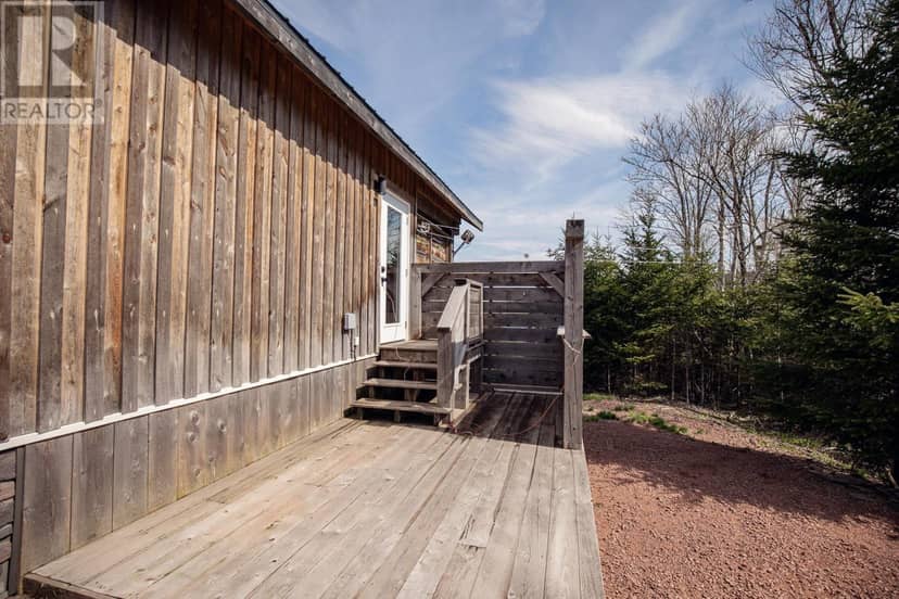 49 Lakelands Road — photo 8 of 39