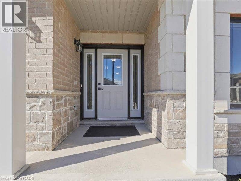 905 BROADACRE Place, Kitchener, photo 2
