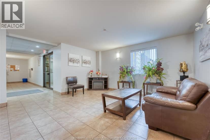 2650 Sandwich West PARKWAY Unit# 402, LaSalle, photo 5