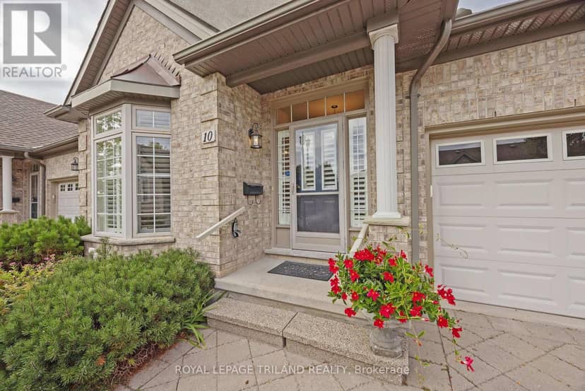 10 - 575 McGarrell Place, London North, photo 2