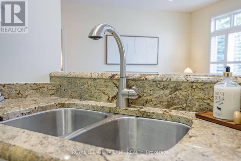 10 - 575 McGarrell Place — photo 22 of 40