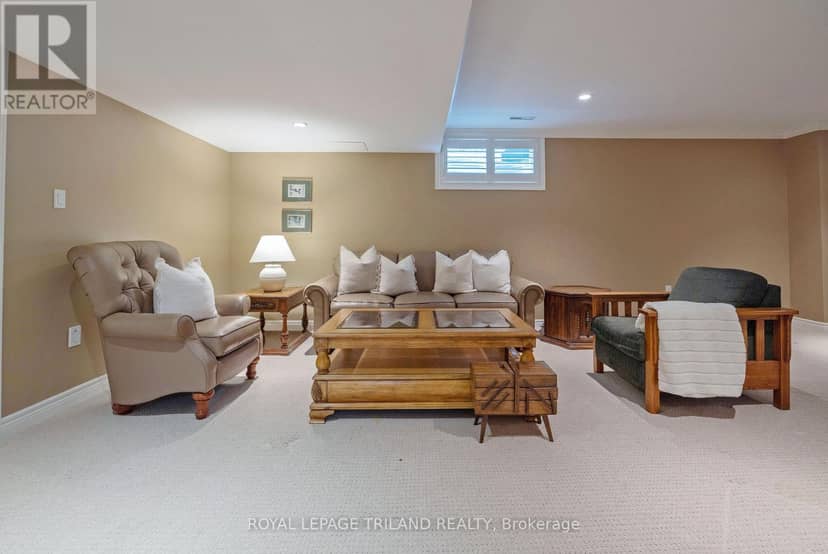 10 - 575 McGarrell Place — photo 30 of 40