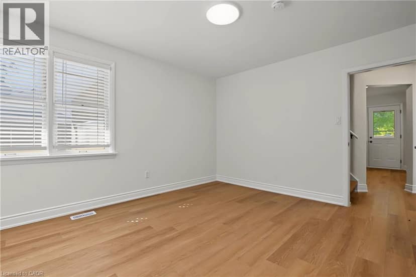 143 ELGIN Crescent — photo 35 of 38