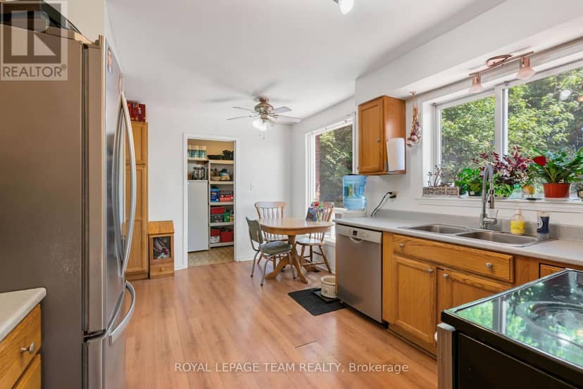 5687 Cherry Street — photo 11 of 34