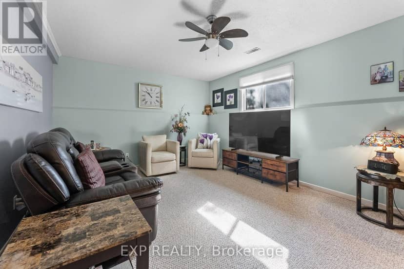 124 St Augustine Drive — photo 38 of 40
