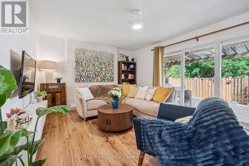 289 Garafraxa Street E, Centre Wellington, photo 2