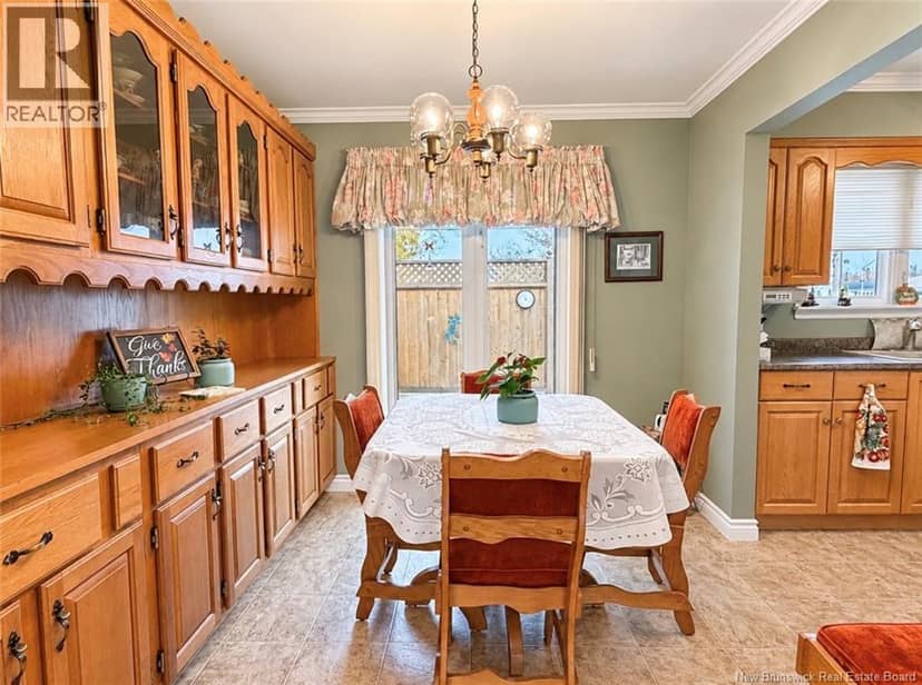 1235 Centennial, Bathurst, photo 6