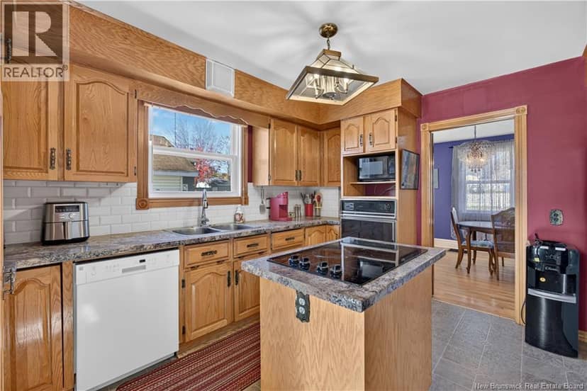 355 Jane Street — photo 10 of 36