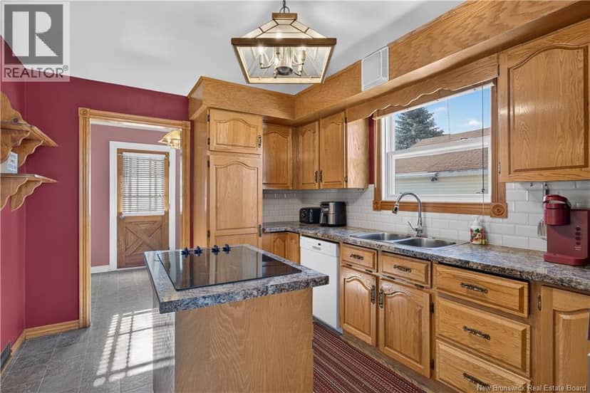 355 Jane Street — photo 11 of 36