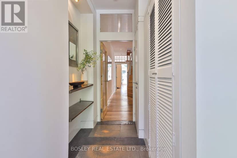 301 Keewatin Avenue, Toronto, photo 3