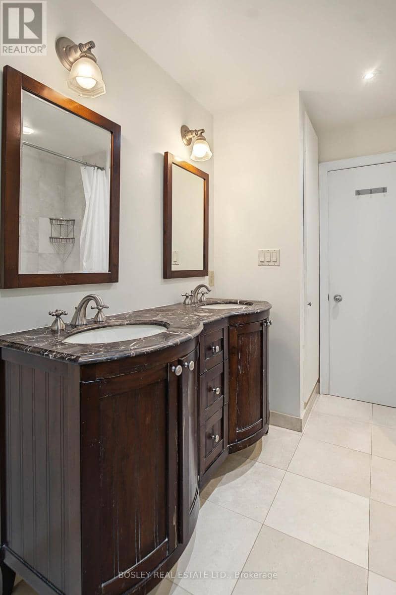 16 Shaughnessy Boulevard — photo 31 of 40