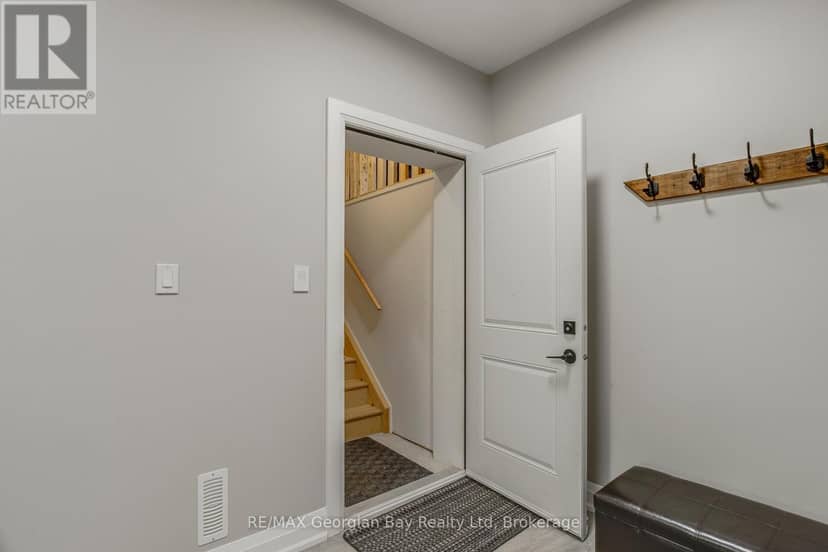 50 Windermere Circle — photo 38 of 40