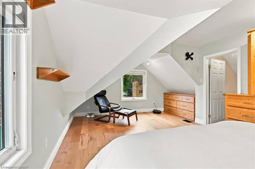 233 MANSION Street — photo 11 of 20