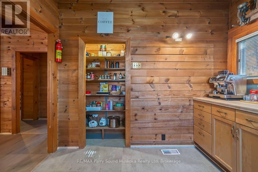 101 Robinson Road — photo 30 of 40