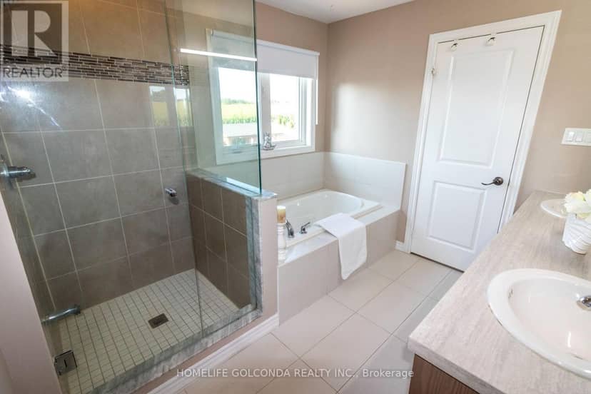 40 Ridge Gate Crescent — photo 21 of 40