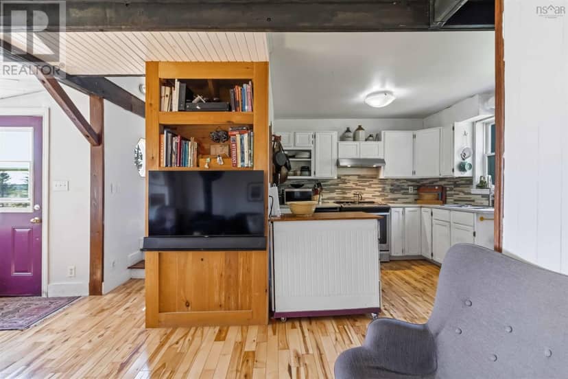 2559 Lawrencetown Road — photo 17 of 40
