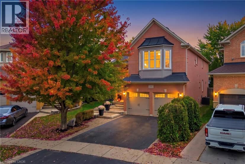 2447 HIGHMOUNT Crescent, Oakville