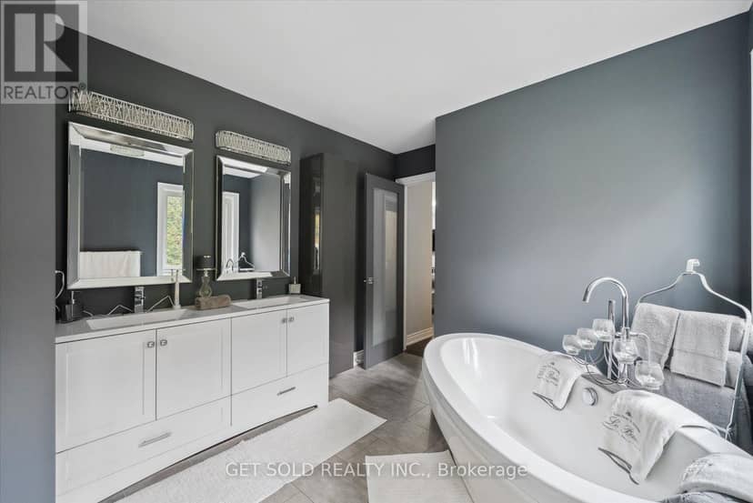 11 Fieldway Court — photo 16 of 38