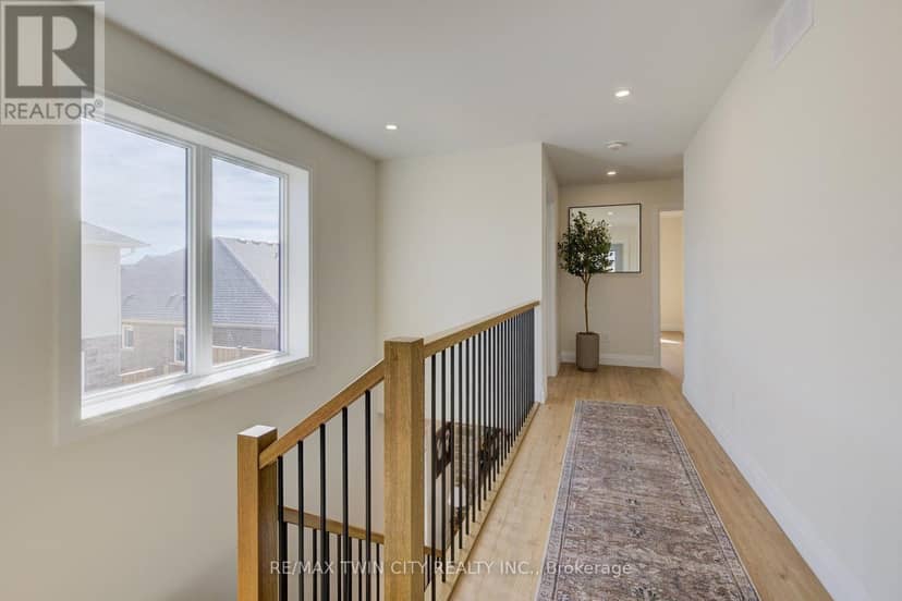67 Weymouth Street — photo 13 of 28