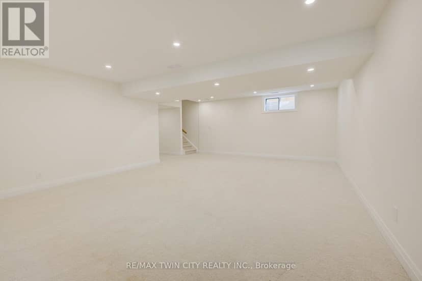 67 Weymouth Street — photo 24 of 28