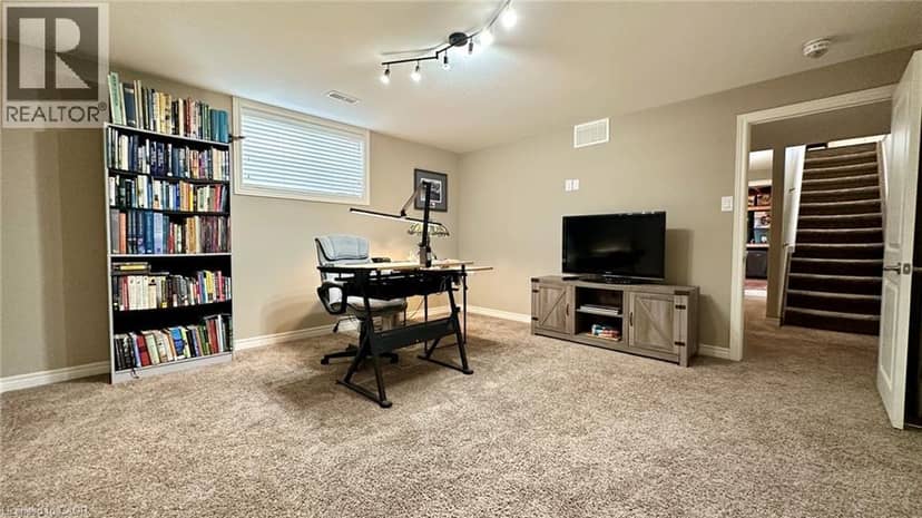 66 DRIFTWOOD Drive — photo 34 of 40