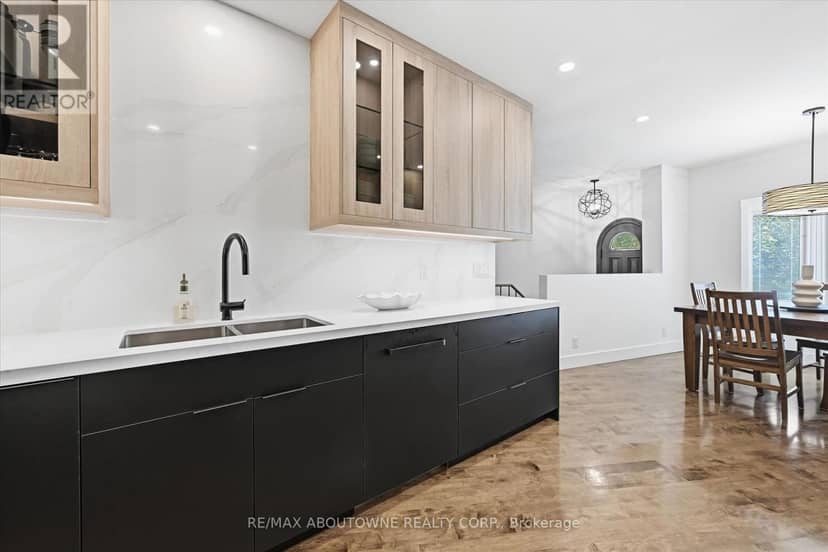 25 Southwind Terrace — photo 11 of 40