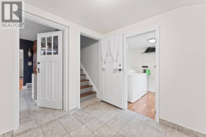 1746 Alexis ROAD — photo 14 of 36