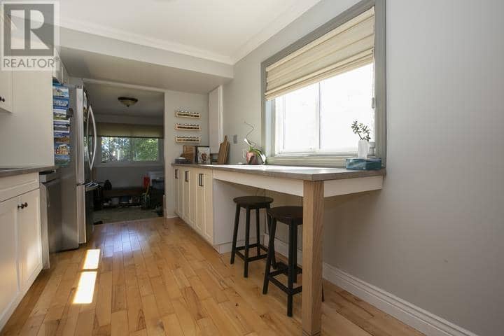 552 Lake ST — photo 20 of 40