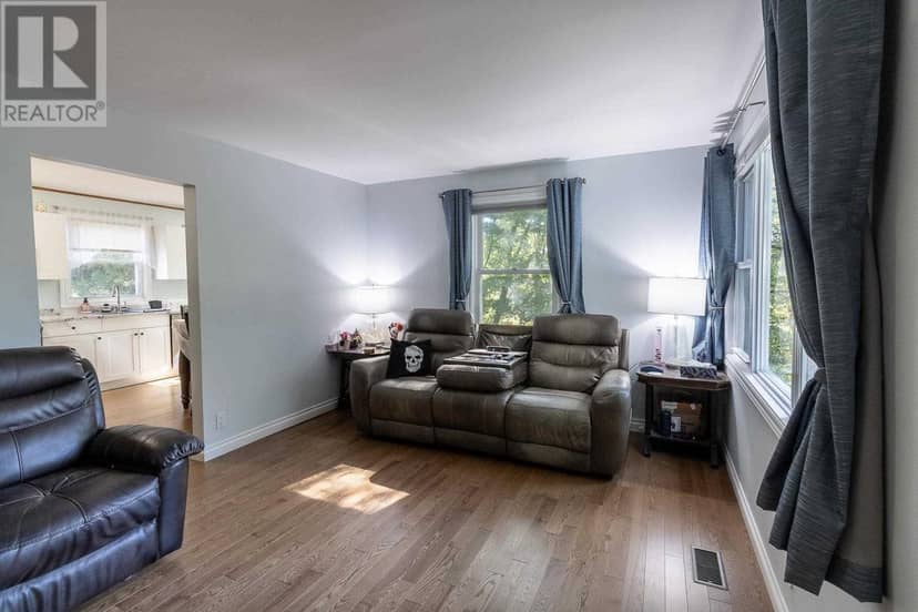 1310 Peoples RD — photo 10 of 28