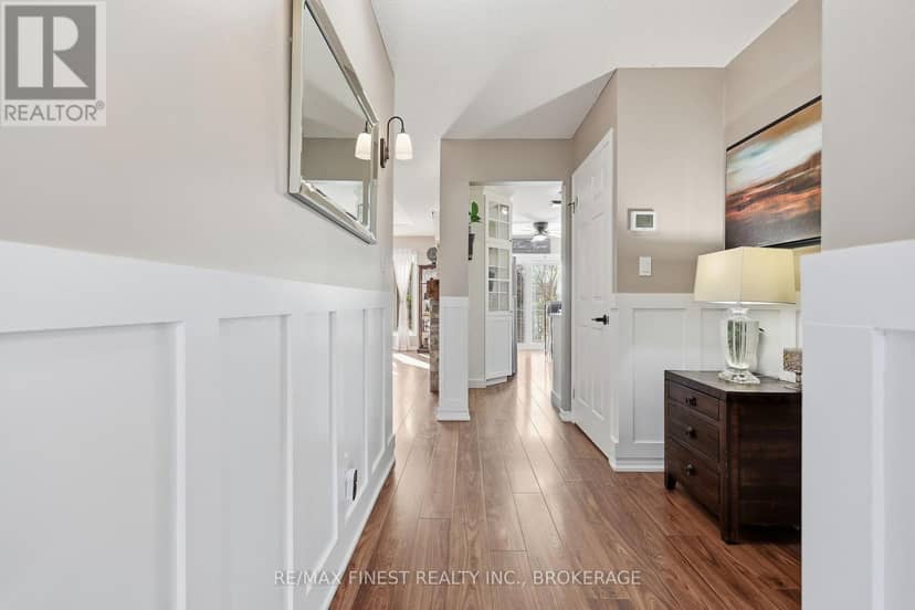 1377 Brackenwood Crescent — photo 9 of 40