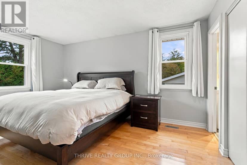 708 Village Green Avenue — photo 17 of 39