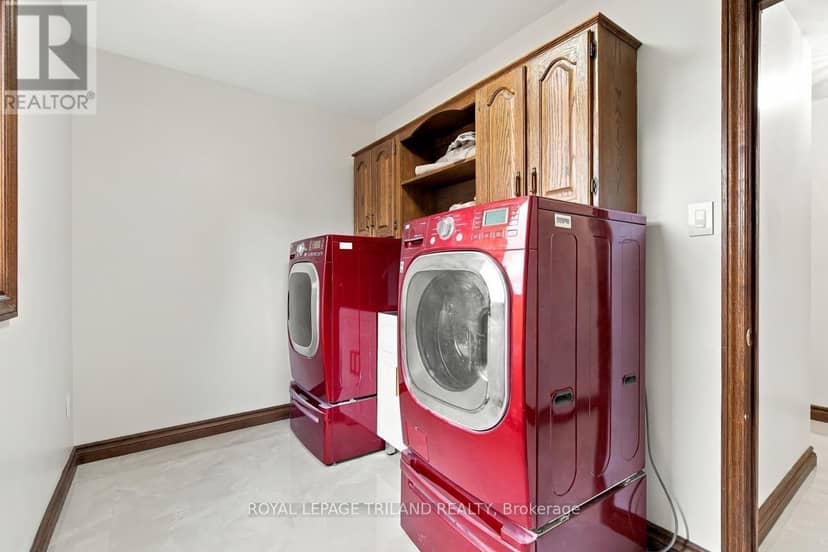 716 Franklinway Crescent — photo 16 of 40