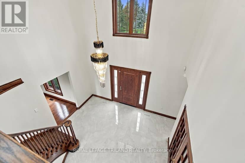 716 Franklinway Crescent — photo 19 of 40