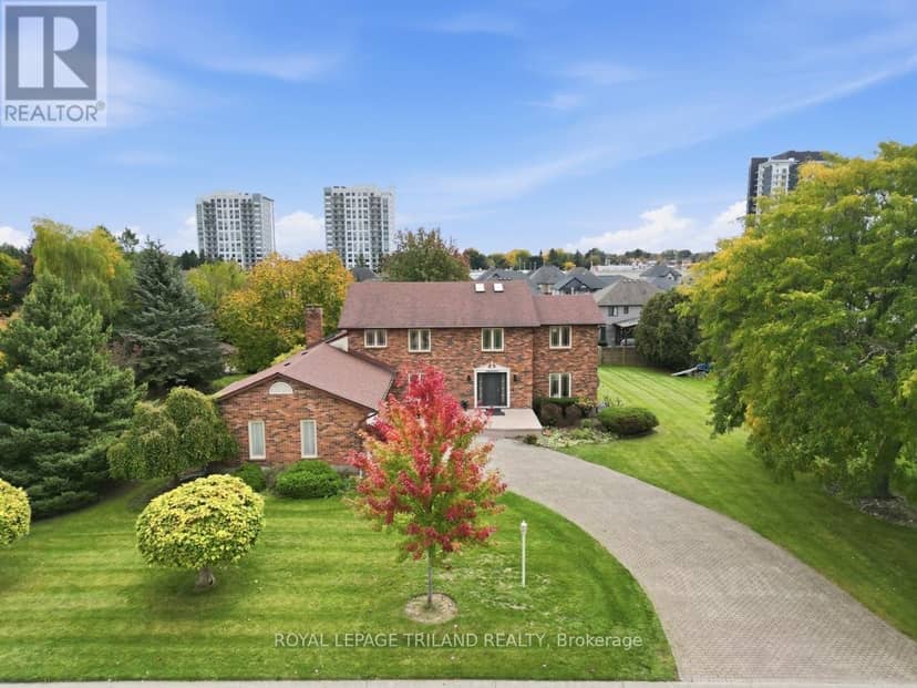 716 Franklinway Crescent, London North, photo 2