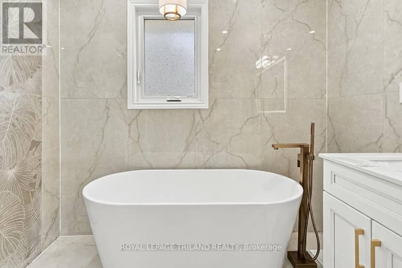 716 Franklinway Crescent — photo 24 of 40