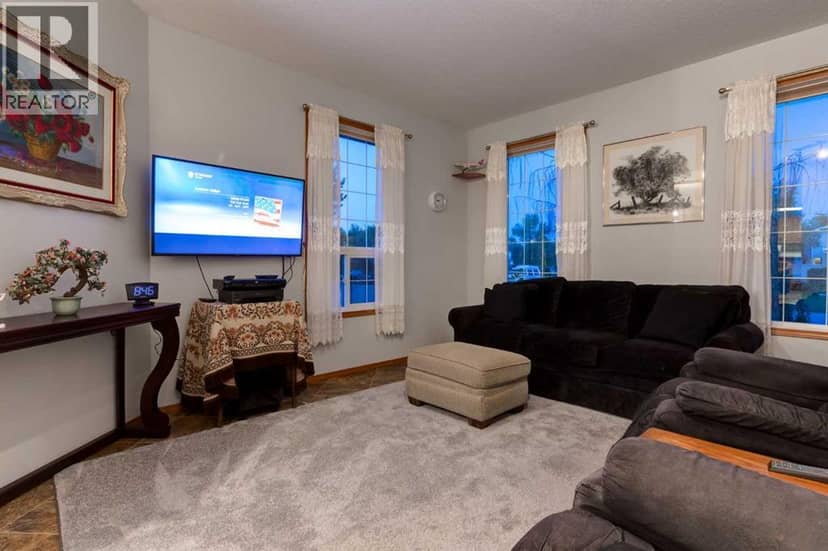 701 19 Street SE, High River, photo 4