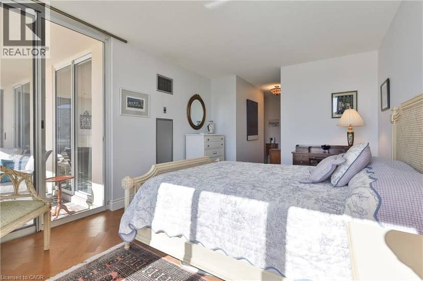 2287 LAKE SHORE Boulevard W Unit# 301 — photo 36 of 40