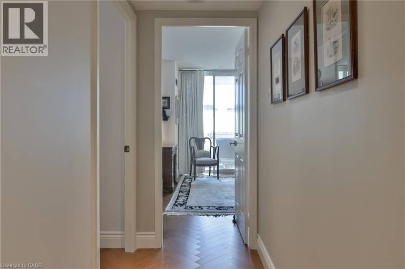 2287 LAKE SHORE Boulevard W Unit# 301 — photo 27 of 40