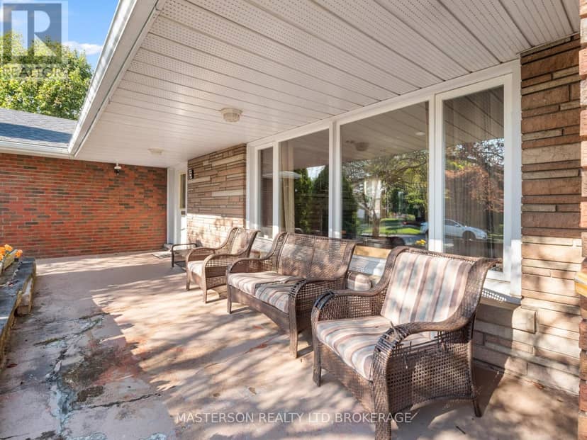 5 Burdy Drive, St. Catharines, photo 3