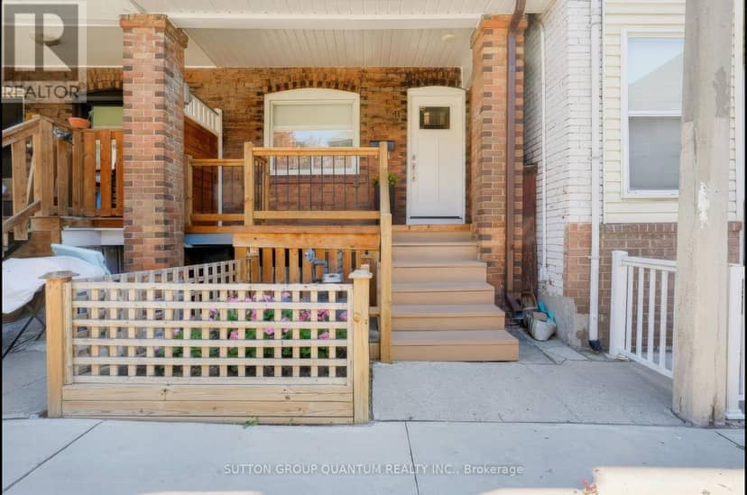 41 Manning Avenue — photo 1 of 31