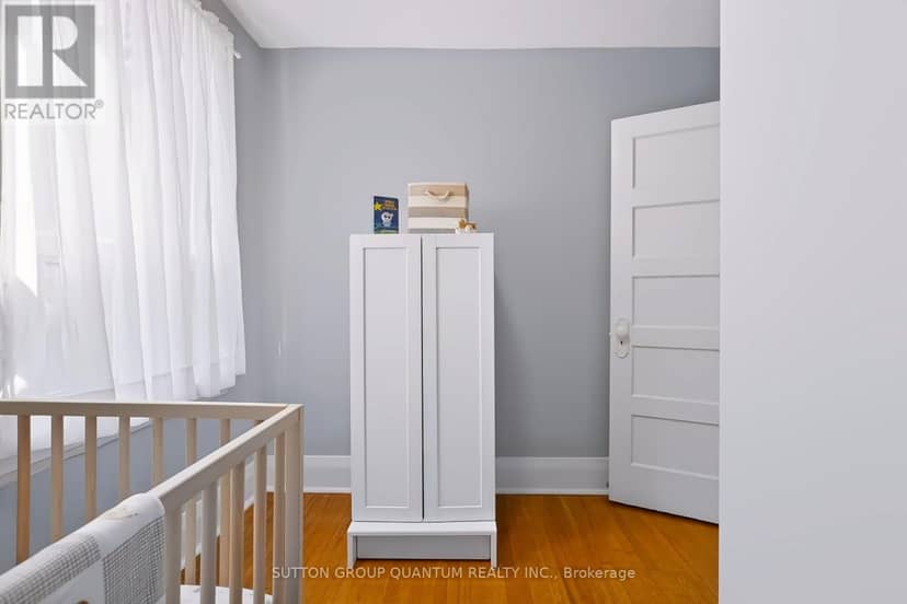 41 Manning Avenue — photo 16 of 31