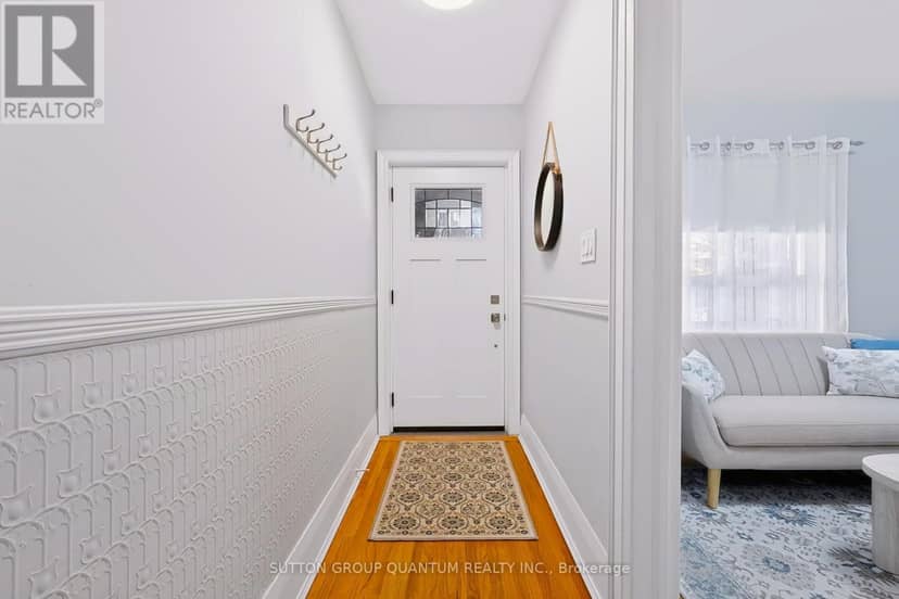 41 Manning Avenue — photo 6 of 31