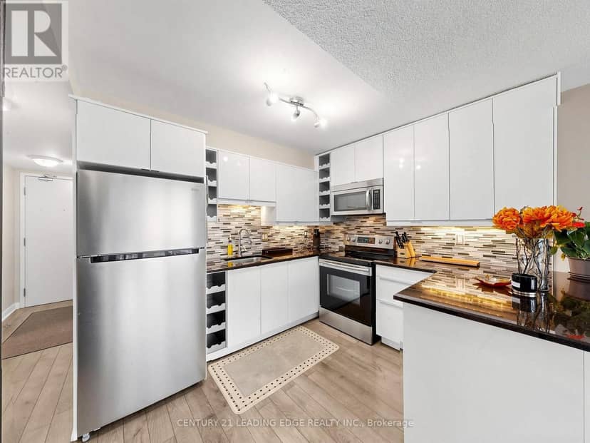 2508 - 600 Fleet Street — photo 12 of 40