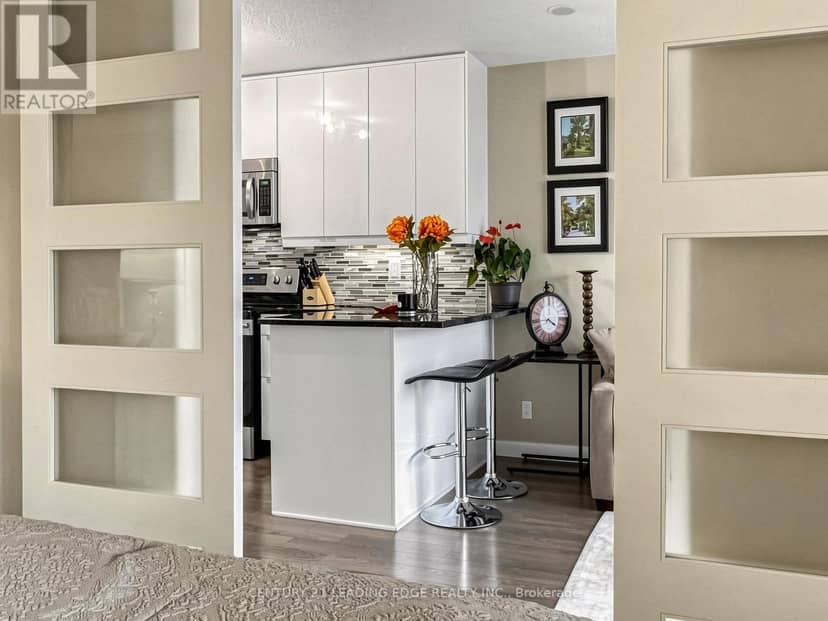 2508 - 600 Fleet Street — photo 18 of 40
