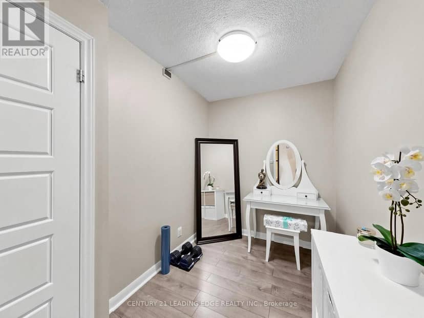 2508 - 600 Fleet Street — photo 22 of 40