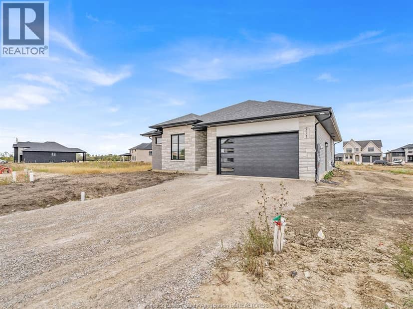 5229 Aiden Avenue, Tecumseh, photo 3