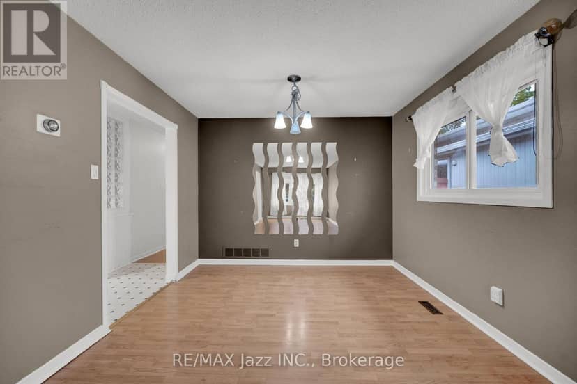 292 Limerick Street — photo 9 of 35