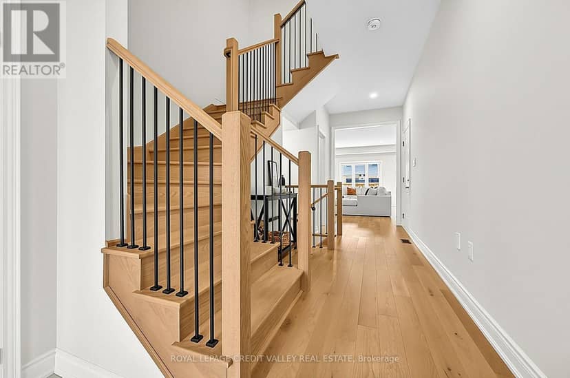 112 Lorne Thomas Place — photo 21 of 40