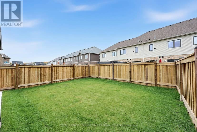 112 Lorne Thomas Place — photo 38 of 40