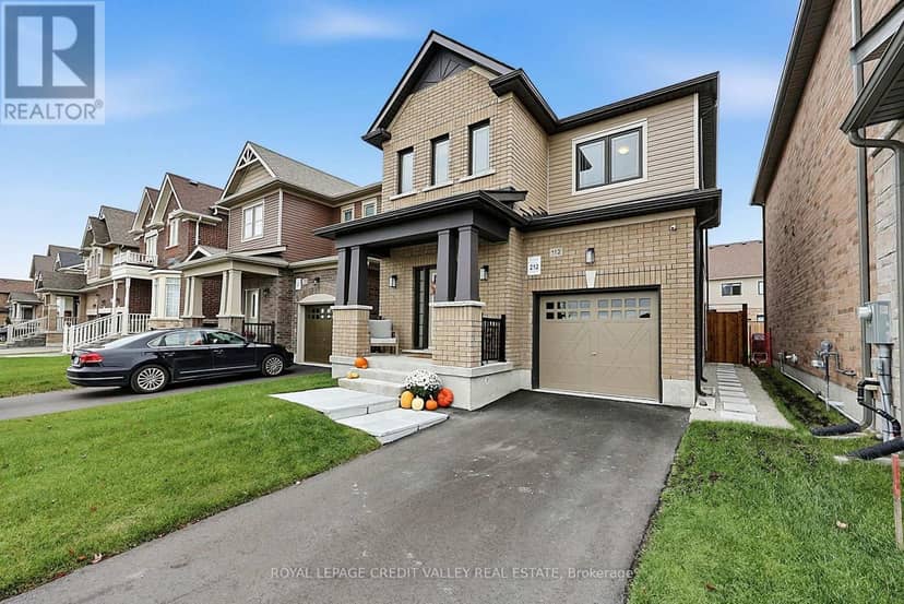 112 Lorne Thomas Place — photo 5 of 40